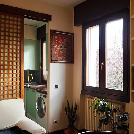 Apartment Dame 4 Bologna